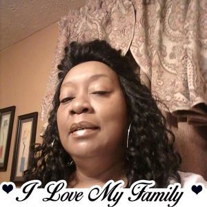 Meet your Posher, Cassandra